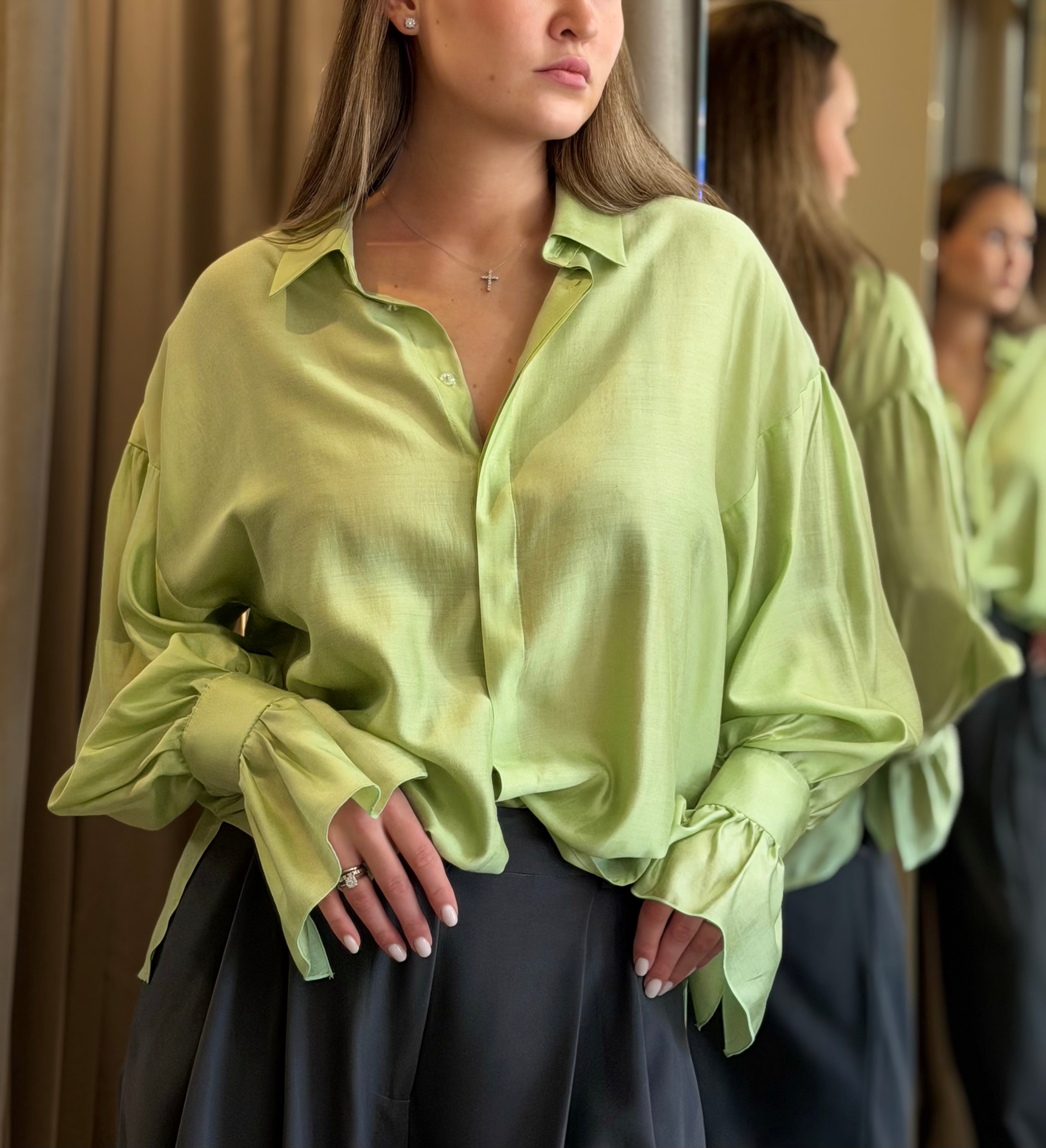 Elegantiški tencelio marškiniai green