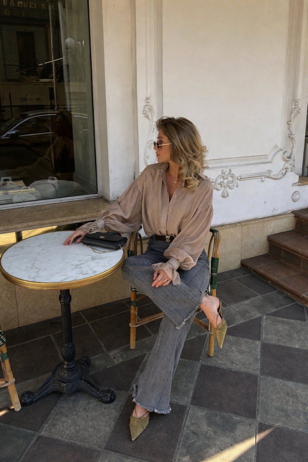 Elegantiški tencelio marškiniai nude